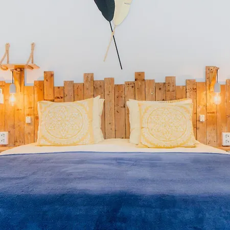 La Casa Del Burro Bed and Breakfast